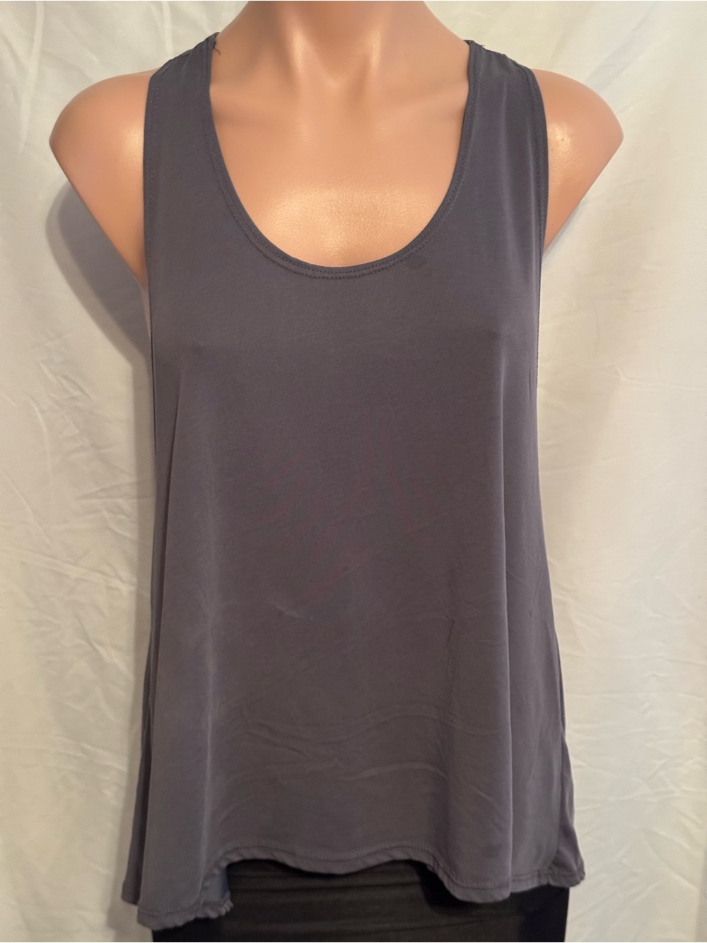 Women's Scoop Neck Muscle T Tank Top in Charcoal Gray